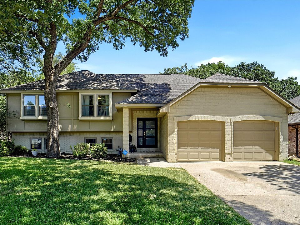1st image of 6813 Parkwood Dr