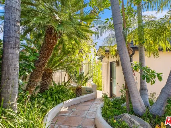 4189 Holly Knoll Dr, Los Angeles, CA 90027