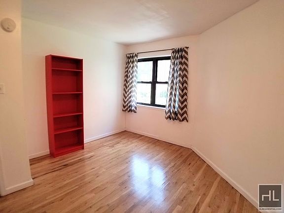 3rd image of 201 Gates Ave APT 1