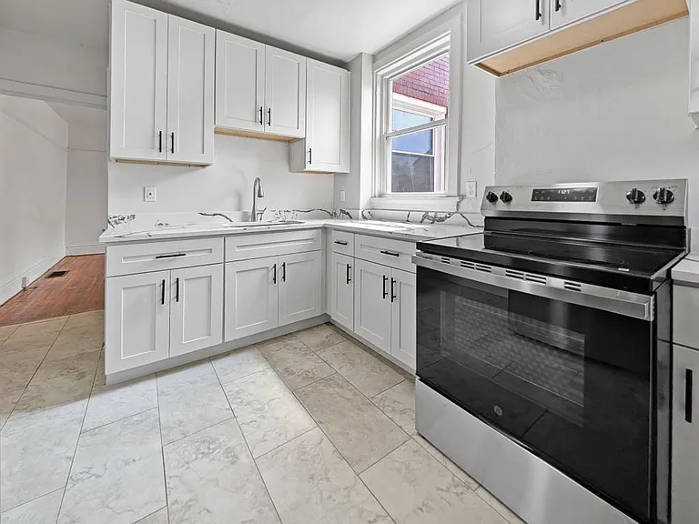 6602 Rowan St — Photo 5