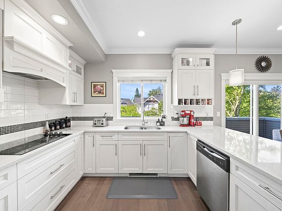 3rd image of 7177 179th St #9