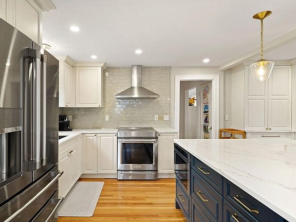 2nd image of 62 Sycamore Rd