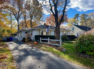 157 Gardens Dr, Springfield, MA 01119