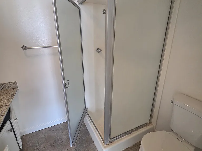 2210 Nelson Ave #D — Photo 15