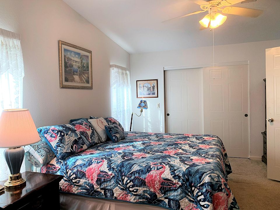 1st image of 824 Thrush Cir