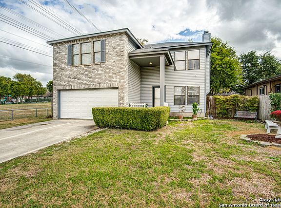 2nd image of 4422 Sherwood Way