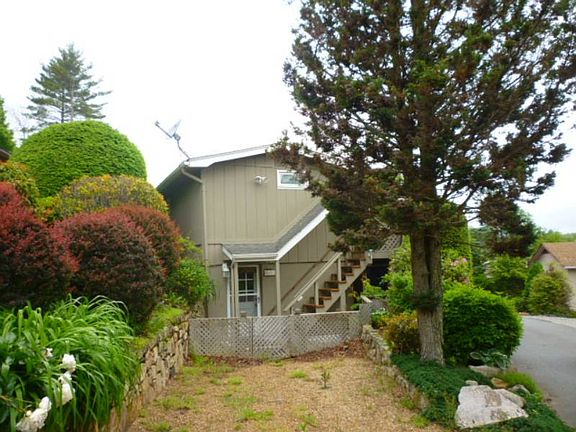 4th image of 71 Plumtree Ln