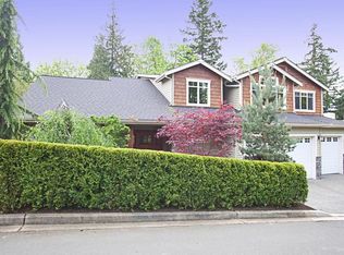 9817 111th Ave NE, Kirkland, WA 98033