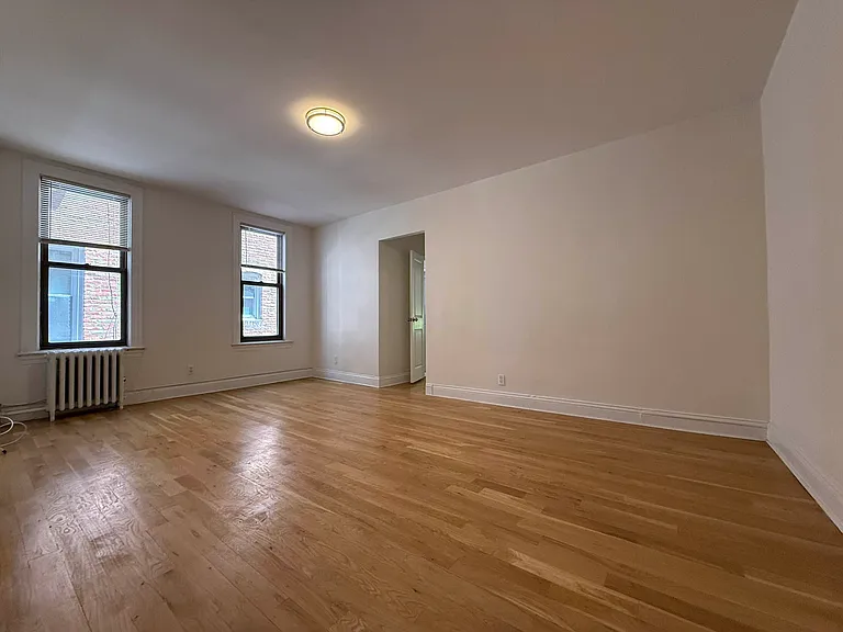 4133 49th St #1R — Photo 5