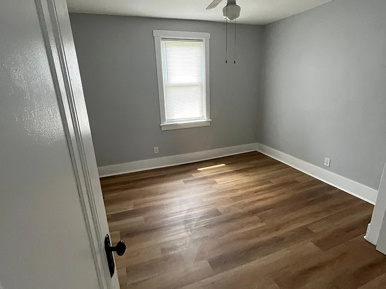 4144 Stanley St — Photo 9