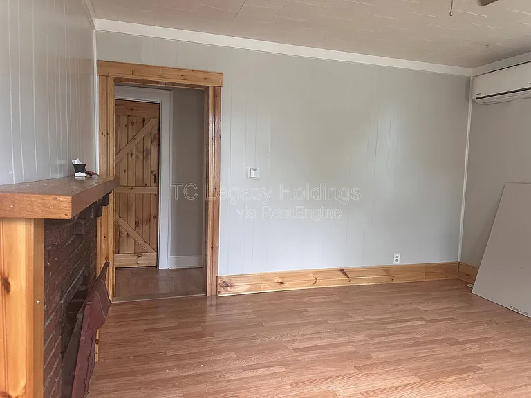 614 Hart St #614 — Photo 6