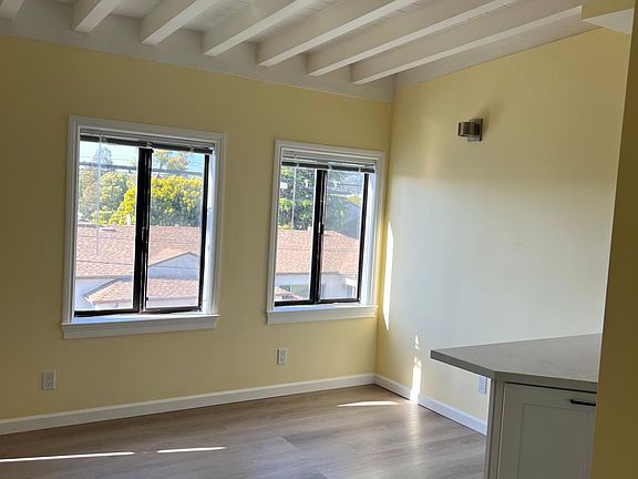 5th image of 2410 San Mateo St APT 11