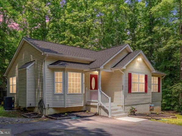 835 Campers Ln, Ruther Glen, VA 22546