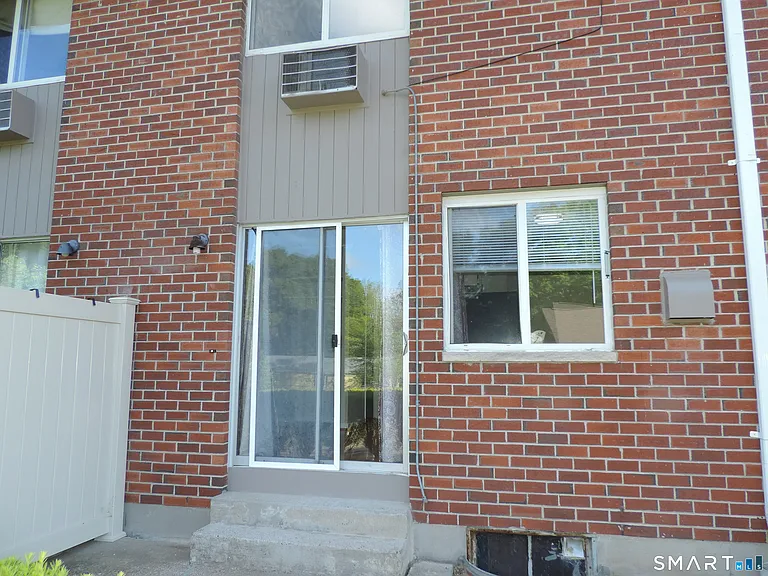 224 New Britain Ave #8 — Photo 9