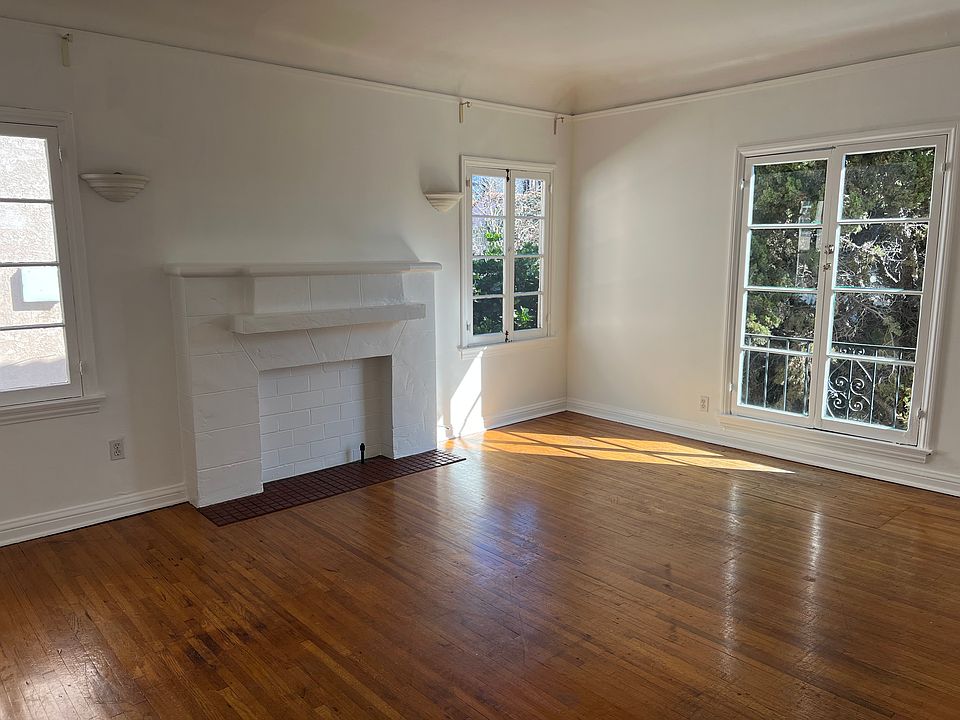 1st image of 741 S Mansfield Ave APT 3