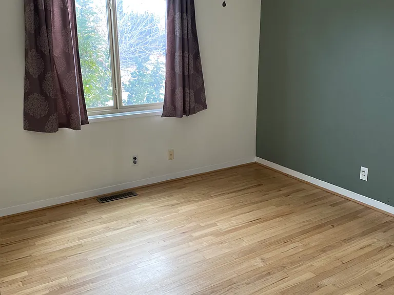 1212 Lujan St — Photo 4