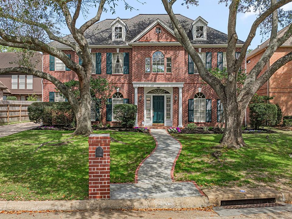 1st image of 15914 S Barkers Landing Rd