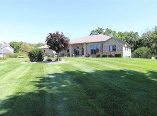 5030 N Orchard View Dr, Janesville, WI 53545