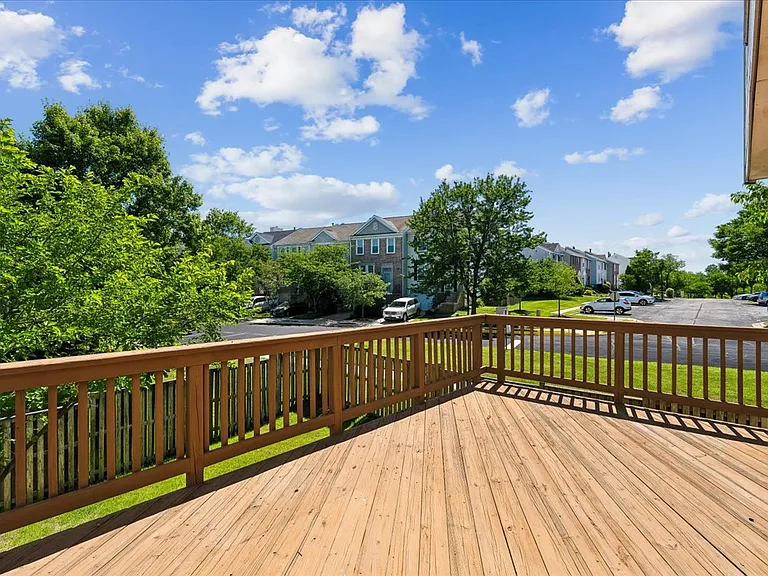 2420 Beechnut Pl — Photo 3