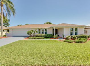 415 E Amherst Cir, Satellite Beach, FL 32937