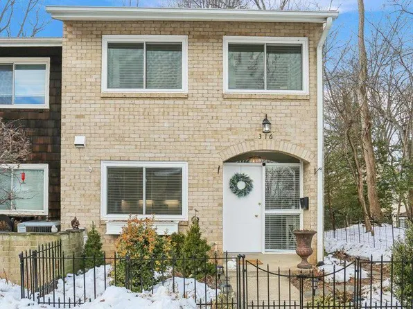 316 New Mark Esplanade, Rockville, MD 20850