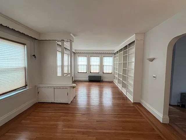 1 bed, 1.0 bath, 1800 sqft, $1,200 — Photo 3