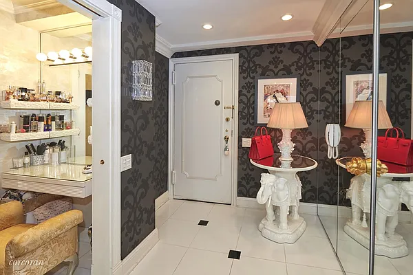 Sold by Corcoran | media 21