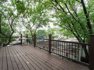 40-20 Ditmars Blvd #2F, Astoria, NY 11105