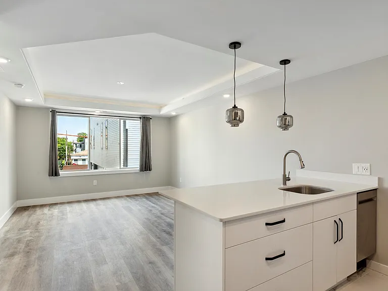 1223 N 7th St — Photo 32