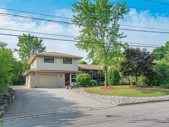 2nd image of 61 Bellevue St