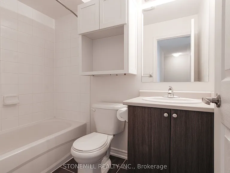 3130 Boxford Cres #5 — Photo 28
