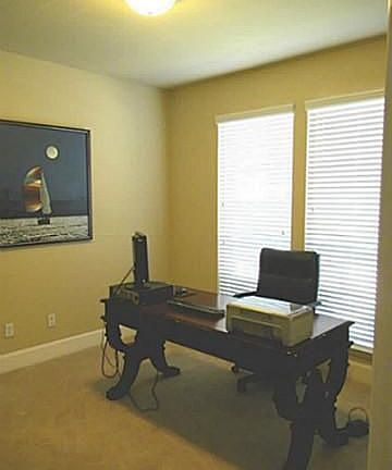 4th image of 3717 Landsdowne Dr