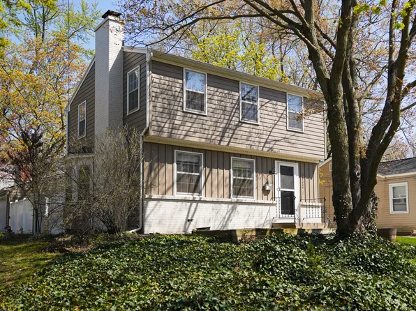 1112 San Jose Dr SE, East Grand Rapids, MI 49506