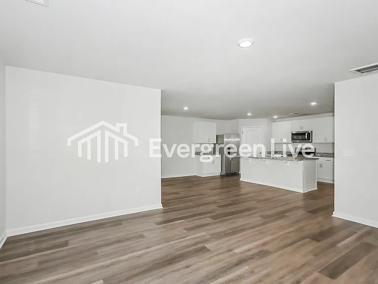 1212 Beechridge Ct — Photo 5