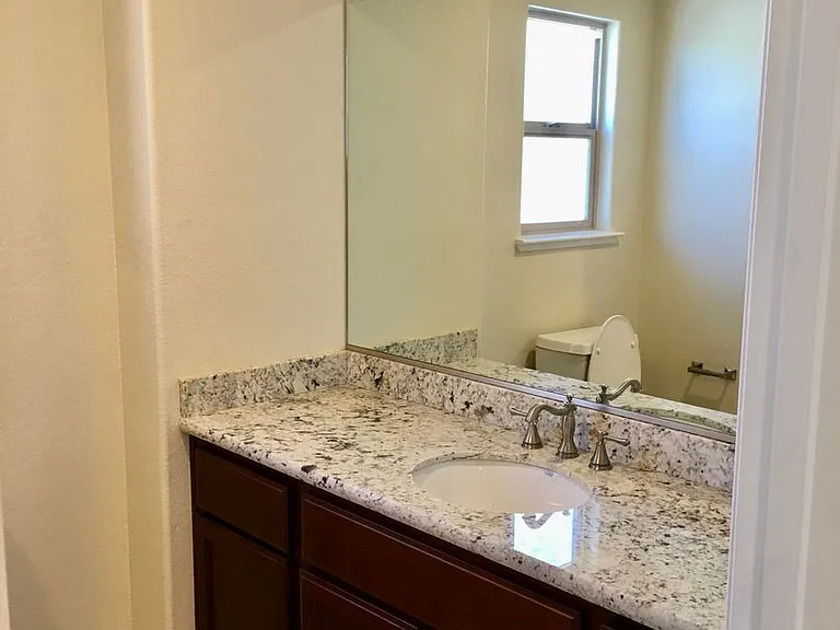 290 Slate Ave — Photo 13
