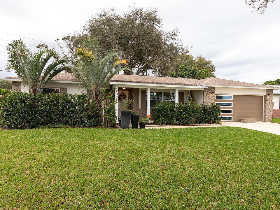 1st image of 2833 Campus Cir