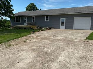 2879 320th St, Chelsea, IA 52215