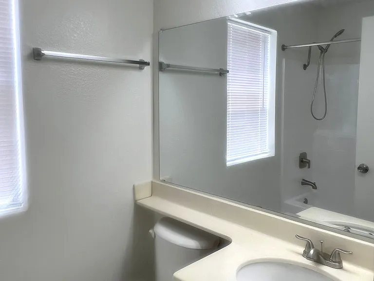 4264 Willowcreek Ct — Photo 8