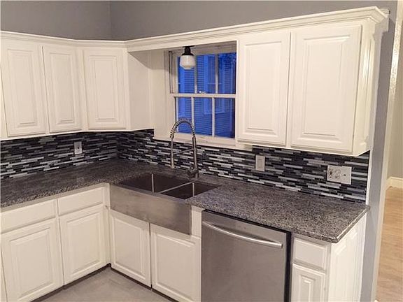 3rd image of 2406 Kenley St #1