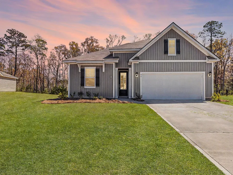84 Woodford Reserve Dr