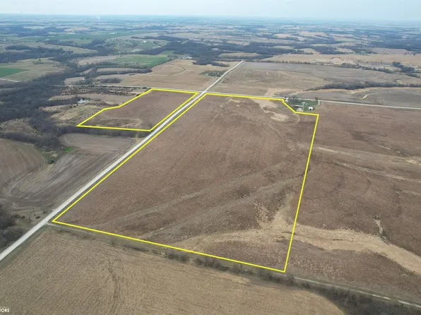 110 Street, Eddyville, IA 52553