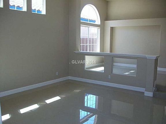 5th image of 1033 Twin Berry Ct