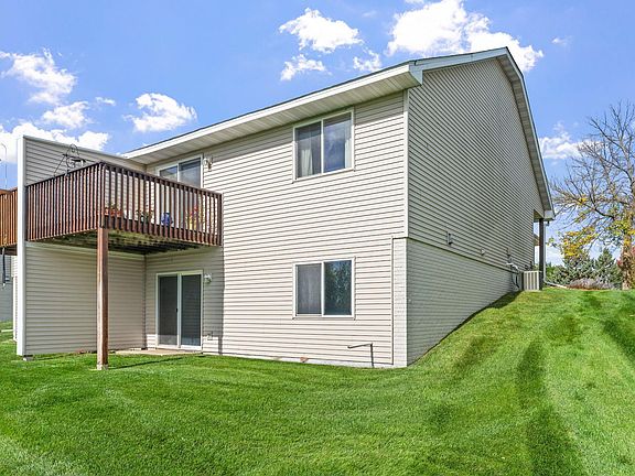5th image of 1649 Lakeridge Way