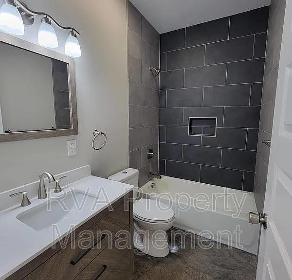 1270 W Moore St — Photo 9