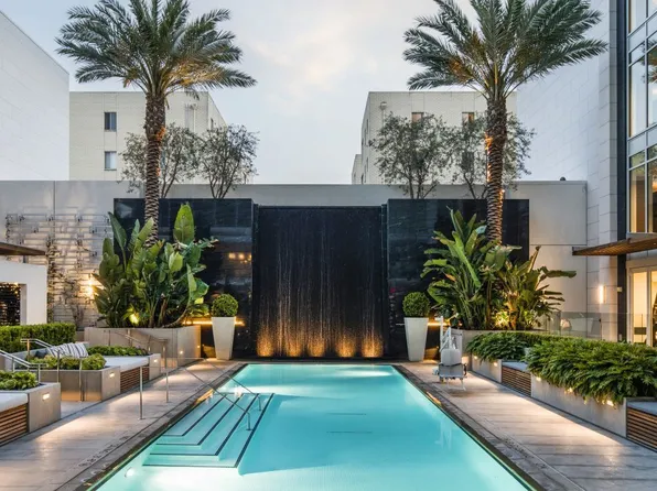 9000 W 3rd St #704, Los Angeles, CA 90048