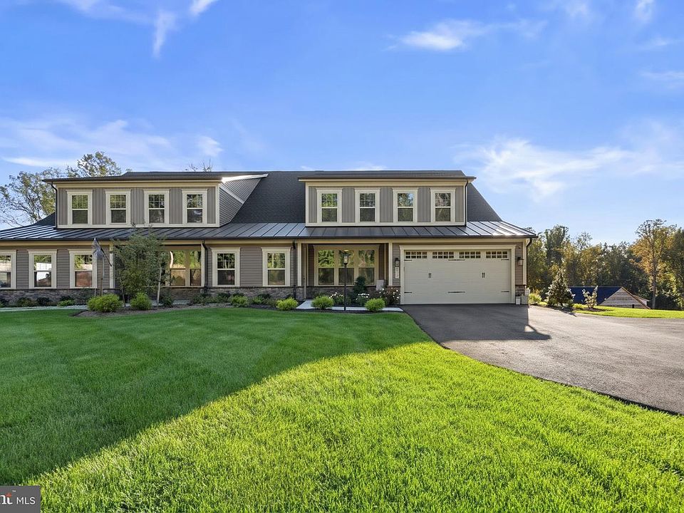1st image of 8547 Lallybroch Ln