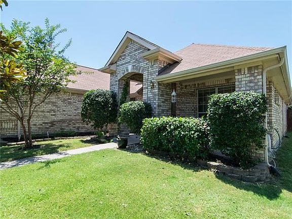 3rd image of 2141 Kiowa Ct