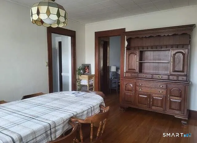 1644 Meriden Ave — Photo 8