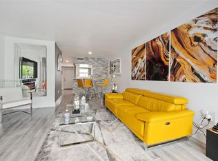 The Beach Club Fontainebl, Miami, FL 33172