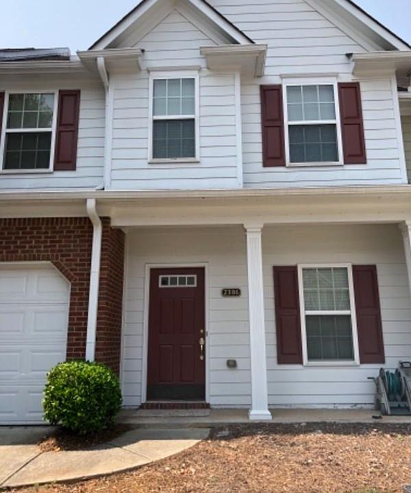 1st image of 2386 Suwanee Pointe Dr